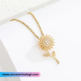 Cadena de Acero Dorado con Dije de Girasol Giratorio [AC307]