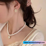 Colar de Perlas con Medallón Beige [EL404]