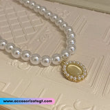 Colar de Perlas con Medallón Beige [EL404]