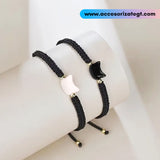 Set de Pulseras Negras con Dijes de Gatos [JP771]