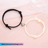 Set de Pulseras con Imán de Corazón, Blanco y Negro [JP626]